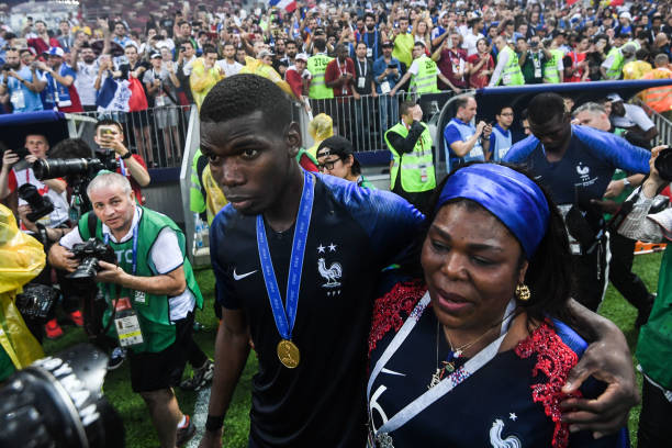 安菲尔德积 安菲尔德积