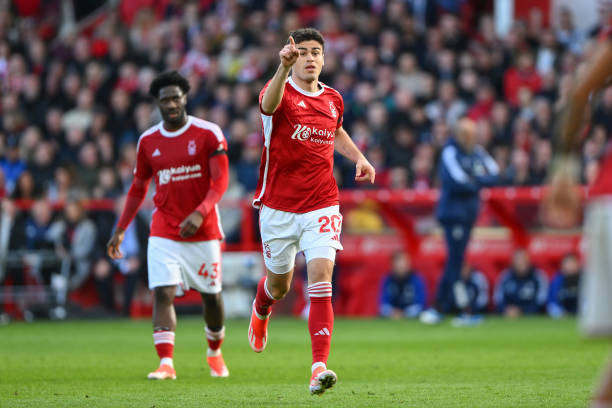 更感受到被 更感受到被