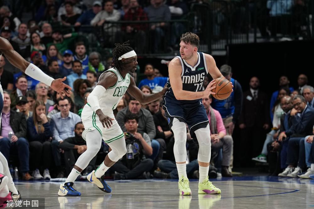 在当今足球 在当今足球