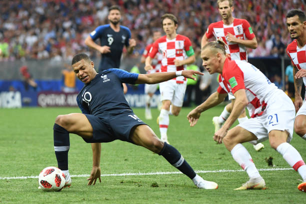 并在球队中 并在球队中